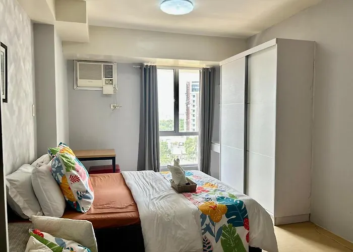 Deluxe Unit In Avida Towers Apartment *